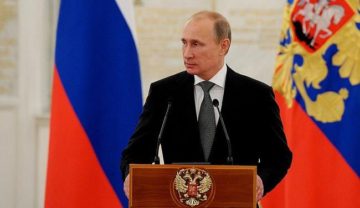 October 31, 2014 The Kremlin, Moscow. President Putin at a meeting with officers appointed to senior command positions. Photo: the Presidential Press and Information Office