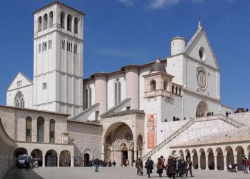 La Basilica di San Francesco in Assisi, dichiarata da papa Gregorio IX nel 1230 Caput et Mater dell'Ordine minoritico (Bolla Is qui Ecclesiam). Foto Berthold Werner