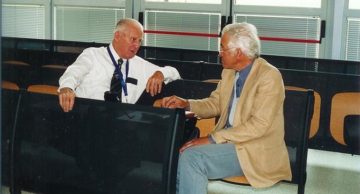 Il premio Nobel Norman Borlaug, che ha posto al centro della sua attività il problema della fame del mondo intervistato da Antonio Saltini a Bologna il 5.9.2004. Fonte: http://www.itempidellaterra.org/wiki/FotografieGFDL.mht Saltini