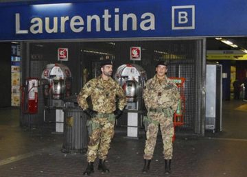 Contrasto al terrorismo: 4.800 militari impiegati nei servizi di vigilanza. Foto: difesa.it/Primo_Piano/Pagine/20150218Strade_Sicure.aspx