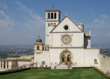 "2010-08-11 Assisi San Francesco basilica superiore (corrected)" di Blackcat - Opera propria. Con licenza CC BY-SA 3.0 tramite Wikimedia Commons - http://commons.wikimedia.org/wiki