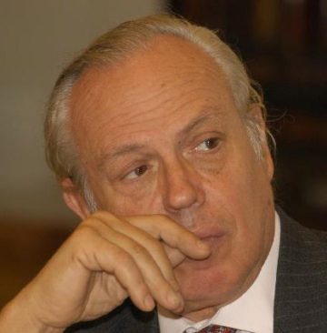 «Roberto Savio» de IPS Inter Press Service - was sent to me personally. Disponible bajo la licencia CC BY-SA 3.0 vía Wikimedia Commons - http://commons.wikimedia.org/wiki/File:Roberto_Savio.jpg#/media/File:Roberto_Savio.jpg