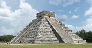 "Chichen Itza 3" by Daniel Schwen - Own work. Licensed under CC BY-SA 4.0 via Wikimedia Commons - http://commons.wikimedia.org/wiki/File:Chichen_Itza_3.jpg#/media/File:Chichen_Itza_3.jpg