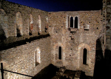 Veduta notturna monastero benedettino. Cortesia dell’autore