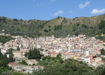 "Mammola - Panorama". Foto di Rollopack