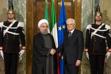 Il Presidente della Repubblica Sergio Mattarella con il Presidente della Repubblica Islamica dell'Iran Hassan Rouhani, in visita ufficiale. Palazzo del Quirinale 25/01/2016. http://www.quirinale.it/elementi/Continua.aspx?tipo=Foto&key=5365