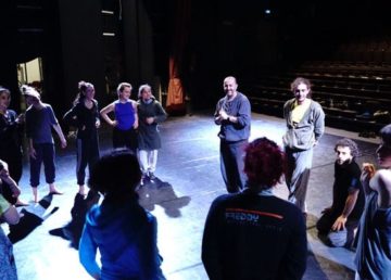 Loris Petrillo nella sua attività di coreografo. Cortesia
