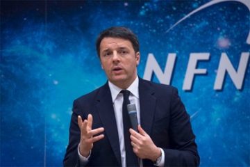 Il Presidente Renzi in visita ai laboratori dell'INFN al Gran Sasso. 22 febbraio 2016. Foto T. Barchielli http://www.governo.it/media/renzi-visita-i-laboratori-infn-al-gran-sasso/4189