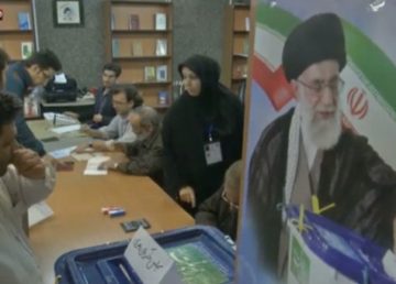 Fermo immagine video SkyTg24 elezioni Iran 27/02/2016