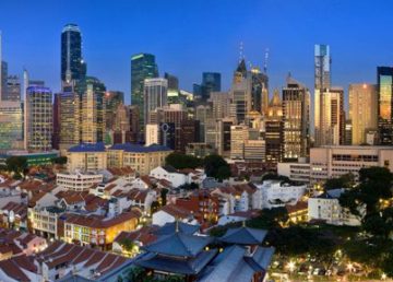 Il Singapore Central Business District (CBD). Foto di Someformofhuman - Opera propria, CC BY-SA 3.0, https://commons.wikimedia.org/w/index.php?curid=6842729