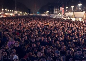 The Courage to be Free: uno degli avvenimenti in ricordo dell’abbattimento del muro di Berlino. Photo: Bundesregierung/Bolesch https://www.bundeskanzlerin.de/Content/EN/Artikel/2014/11_en/2014-11-09-buergerfest-mauerfall_en.html