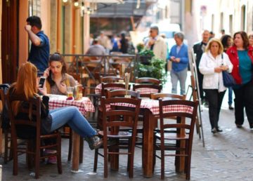 Foto di brunifia “Passeggiate romane” (https://www.flickr.com/photos/brunifia/16673877143/). Attraverso Flickr