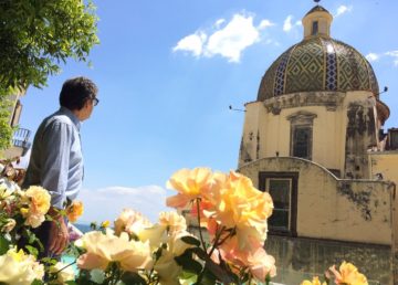 Positano, la cupola della chiesa madre vista dal Palazzo Murat – Foto di Massimo Predieri