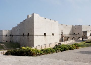 Barletta: il castello. Di Achille83 - Opera propria, Pubblico dominio, https://commons.wikimedia.org/w/index.php?curid=5713839
