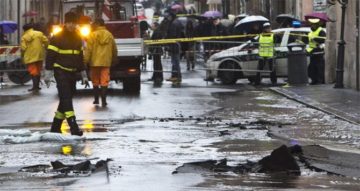 le #buche di Roma. Immagine tratta da: http://tg24.sky.it/tg24/cronaca/2014/02/05/roma_buche_strade_maltempo_storify_internet_rabbia_ironia.html