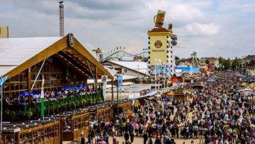 O'zapft_is!_Münchens_5_Jahreszeit_hat_begonnen_-_O'zapft_is!_Munich_5_season,_the_Oktoberfest_has_begun_wikimediacommon