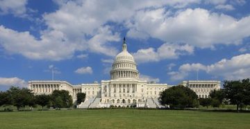 US Capitol, west side. By Martin Falbisoner - Own work, CC BY-SA 3.0, https://commons.wikimedia.org/w/index.php?curid=28359031
