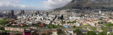 Panorama of the Cape Town city centre By Damien du Toit - https://commons.wikimedia.org/w/index.php?curid=54707729