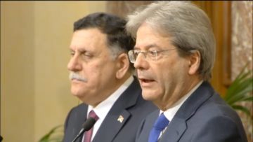 Gentiloni - Fayez al-Sarraj. Firma del Memorandum Italia Libia del 2-2-17 a Palazzo Chigi. Fermo immagine http://www.governo.it/media/gentiloni-incontra-il-primo-ministro-libico/6685
