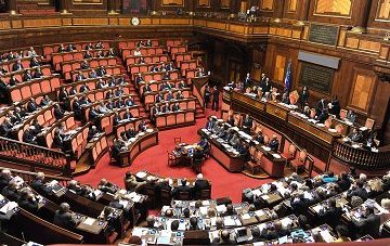 Palazzo Chigi Senato, comunicazioni di Renzi in vista del Consiglio UE | by Palazzochigi (Attribution-NonCommercial-ShareAlike 2.0 Generic)
