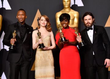 Mahershala Ali (Miglior attore non protagonista), Emma Stone (Miglior attrice protagonista), Viola Davis (Miglior attrice non protagonista) e Casey Affleck (Miglior attore protagonista) alla 89esima Cerimonia degli Oscar (Getty Images - oscar.go.com)