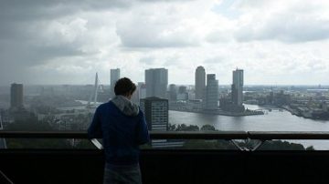Rotterdam, Boy, Skyline, Port, Water (CC0 Public Domain-Pixabay)
