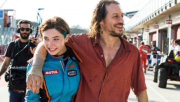 Scena tratta dal film Veloce come il vento (2016)