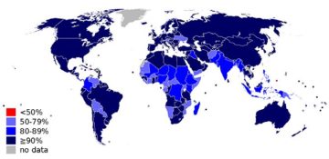 Copertura mondiale della vaccinazione contro il morbillo. Di BlankMap-World8.svg: AMK1211derivative work: Master Uegly (talk) - WHO: Reported estimates of immunization coverage time series (1980-2010): Measles-containing vaccineBlankMap-World8.svg, CC BY-SA 3.0, https://commons.wikimedia.org/w/index.php?curid=17066839