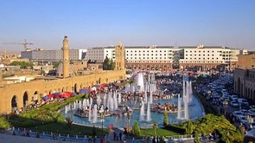 Erbil Mail Square. By Ask Gudmundsen - Own work, CC BY-SA 3.0, https://commons.wikimedia.org/w/index.php?curid=33883489