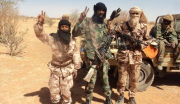 Tuareg separatist rebels in Mali, January 2012. By Magharebia - Mali begins Touareg dialogue | بدء الحوار بين مالي والطوارق | Le Mali entame le dialogue avec les Touaregs, CC BY 2.0, https://commons.wikimedia.org/w/index.php?curid=23633217