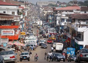 The streets of downtown Monrovia, March 2009.By Erik (HASH) Hershman, CC BY 2.0, https://commons.wikimedia.org/w/index.php?curid=11566823