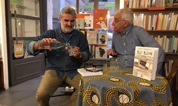 Padre Daniele Moschetti con il giornalista Riccardo Cristiano alla presentazione del suo libro “Sud Sudan, il lungo e sofferto cammino verso pace, giustizia e dignità”. Foto di Gabriella Impallomeni