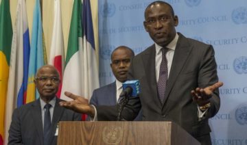 Abdoulaye Diop, Ministro degli Affari Esteri in Mali, parla ai giornalisti dopo il Consiglio di Sicurezza del 30 ottobre (Foto UN)